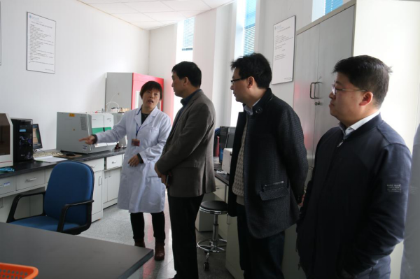 上海市环保局与日本女优
开展支部学习交流活动504.png